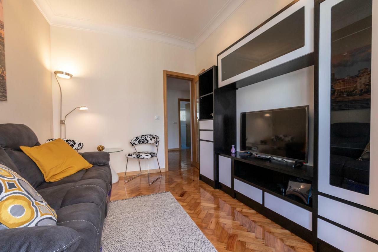 Like-home-t3 Apt-campolide, Near Amoreiras Mall Apartamento